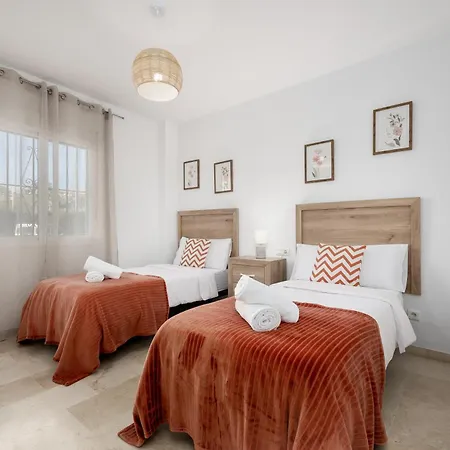Right On The - 4br Seaview * Estepona
