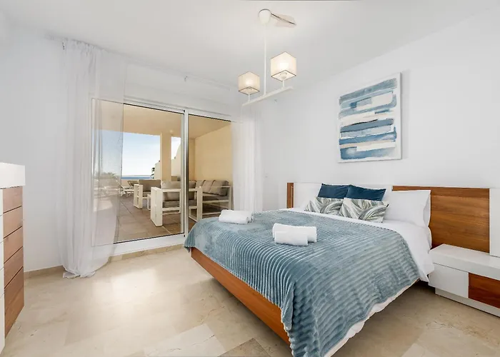 Right On The - 4br Seaview