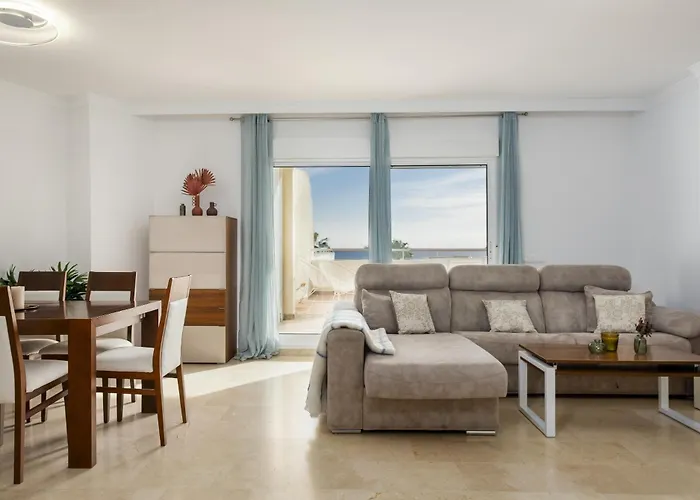 Apartment Right On The - 4br Seaview *