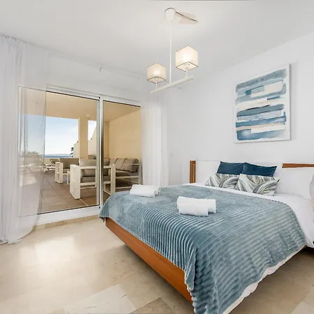 Right On The - 4br Seaview