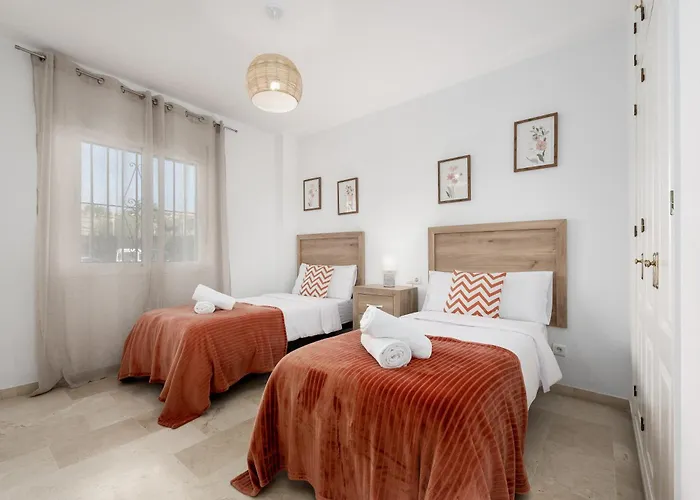 Right On The - 4br Seaview * إِستيبونا