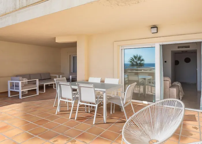 Right On The - 4br Seaview * إِستيبونا